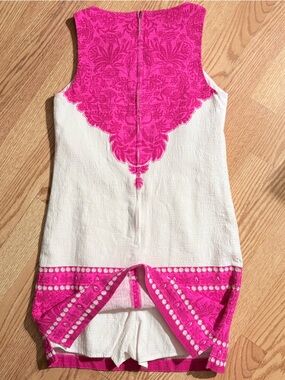 Lilly Pulitzer Sleeveless Skirted Romper With Bright Pink Lace Gold Label